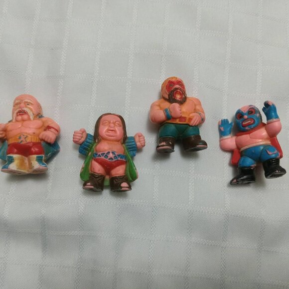 Vintage 1986 Four (4) Mini Wrestler 1.5" Rubber PVC Figure Figurine Toy - Picture 4 of 4